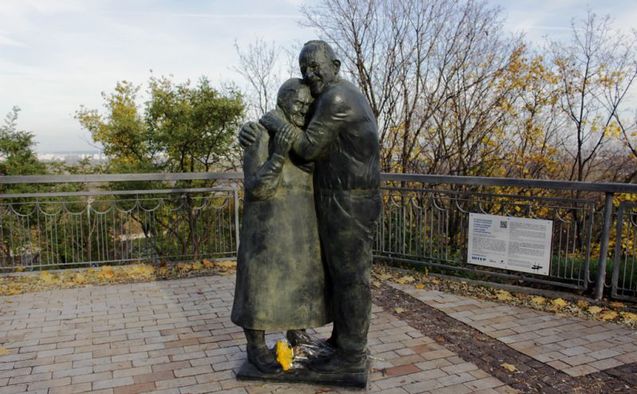 Найромантичніші історії кохання, пов'язані з Україною 1/1 Найромантичніші історії кохання, пов'язані з Україною 1/1