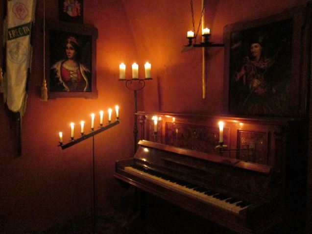 Найромантичніші історії кохання, пов'язані з Україною 1/1 Найромантичніші історії кохання, пов'язані з Україною 1/1