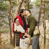 повстанці, Ladna kobieta повстанці, Ladna kobieta